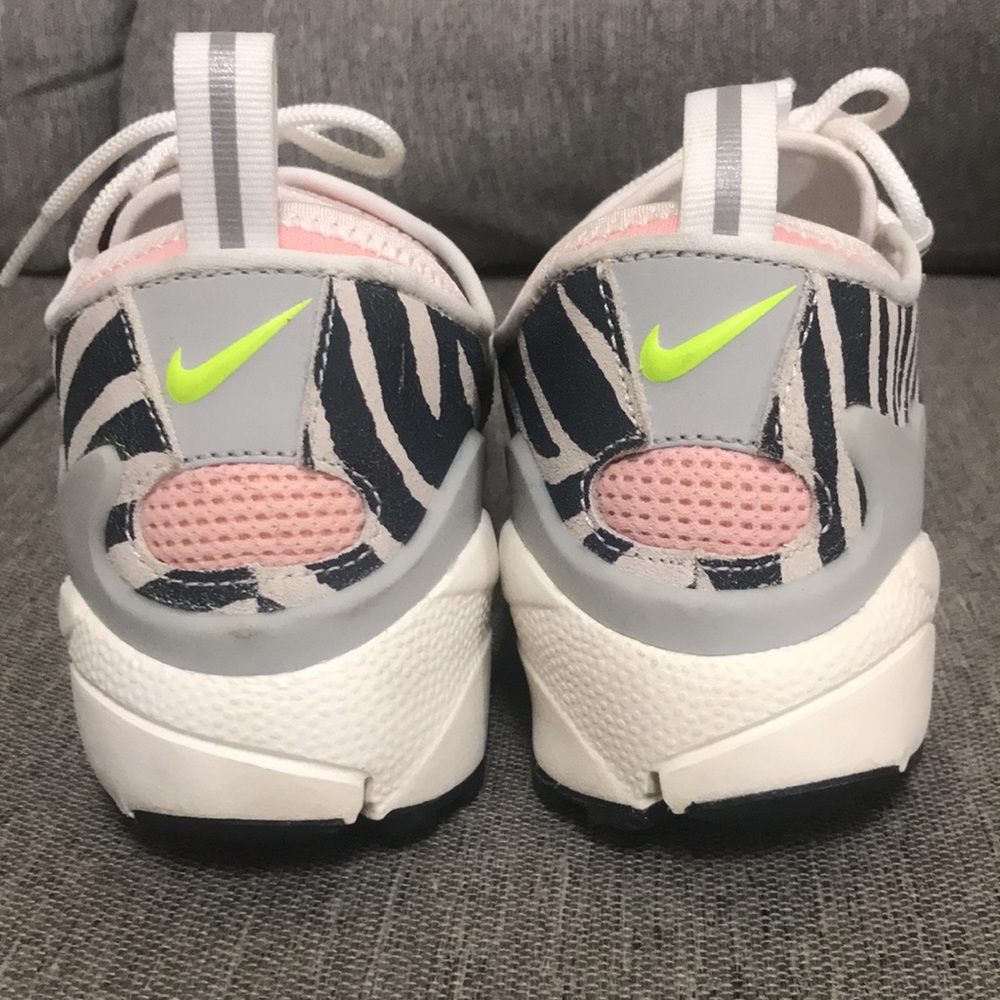 Nike X Olivia Kim Air Footscape No Cover Zebra Print Shoes - Picture 4 of 10